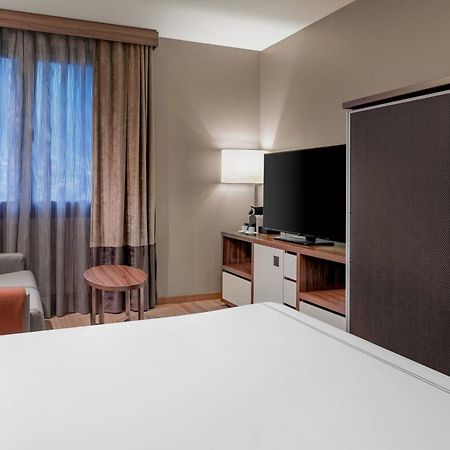 בקיירה-ברט Hotel Ac Baqueira Ski Resort, Autograph Collection מראה חיצוני תמונה