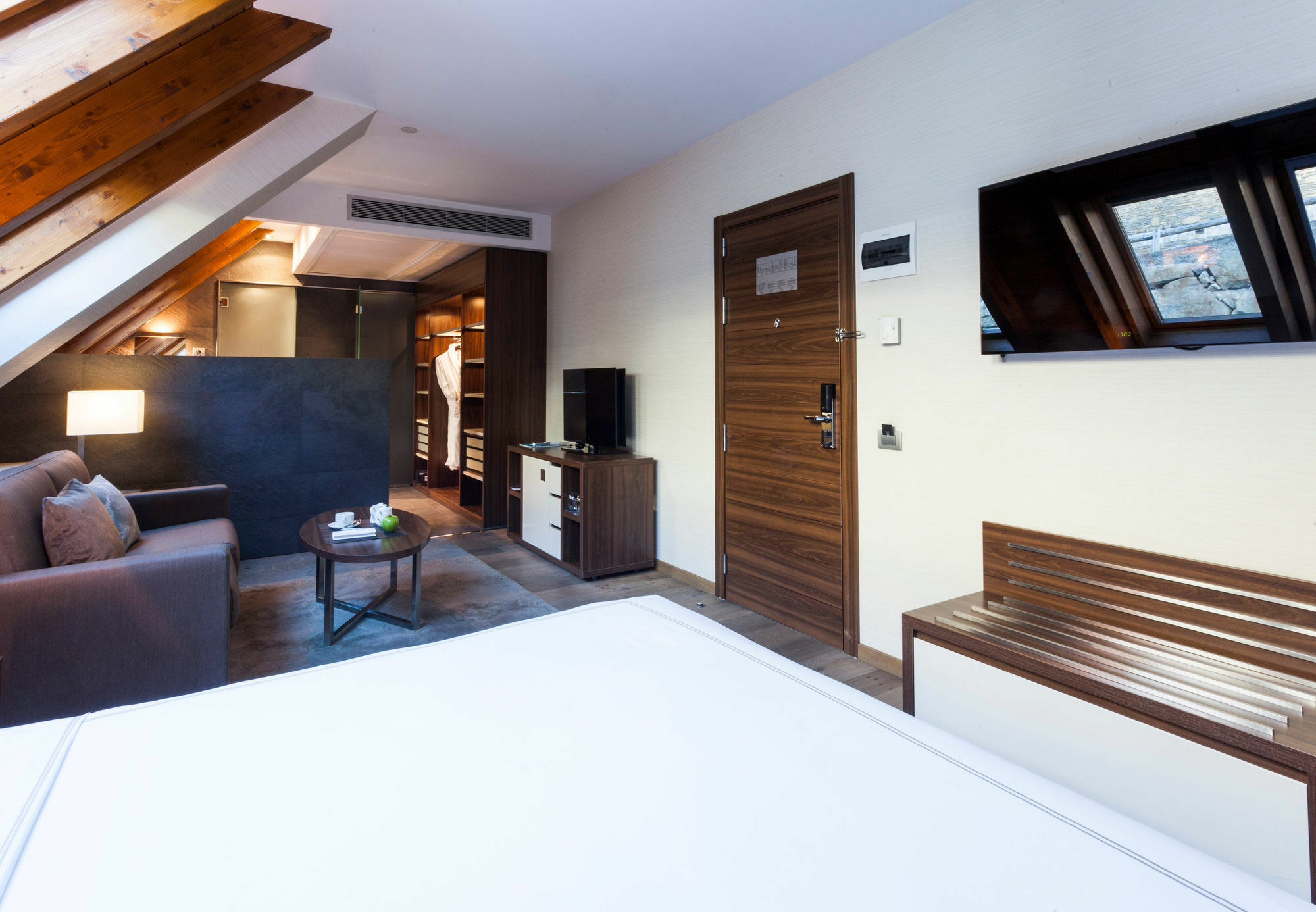 בקיירה-ברט Hotel Ac Baqueira Ski Resort, Autograph Collection מראה חיצוני תמונה